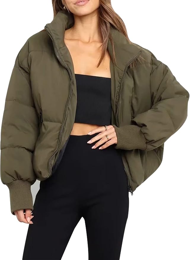 Women's lightweight quilted puffer jacket in relaxed fit with high neckline for cold-weather warmth