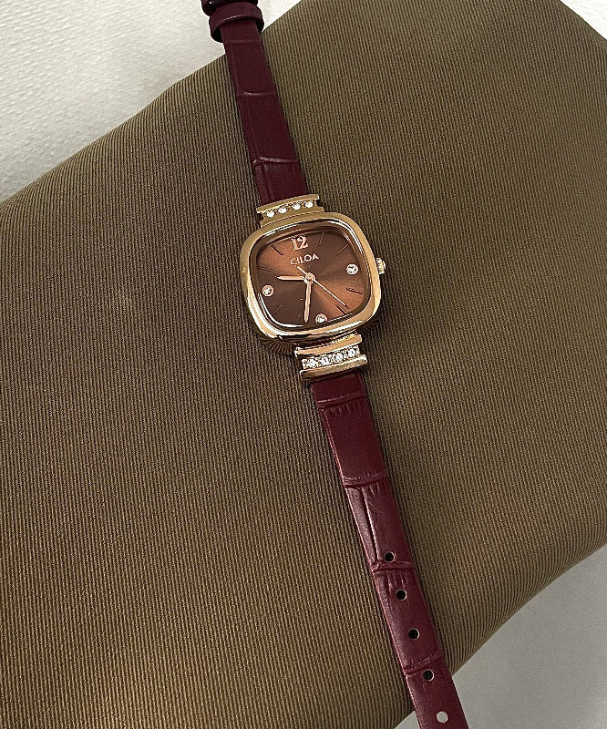 Montre à quartz en cuir rouge foncé avec verre trempé et mouvement à quartz - Urbann-Vibe