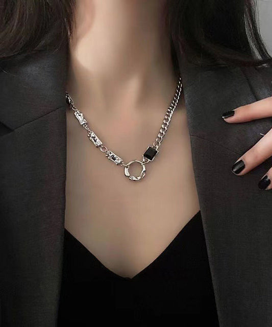 Collier lariat asymétrique creux en acier inoxydable Boutique Silk - Urbann-Vibe