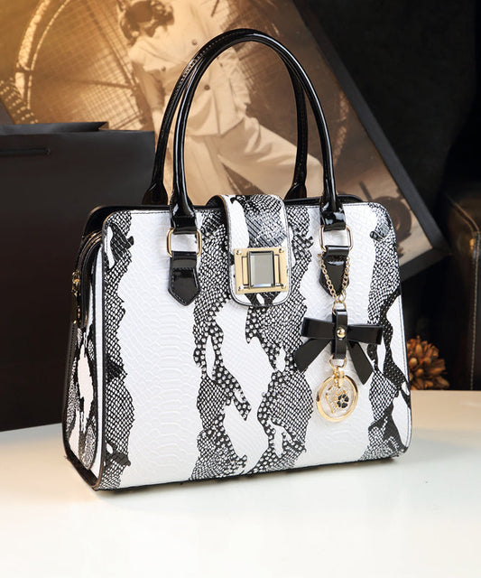Sac fourre-tout en cuir de veau blanc gaufré avec zircons - Urbann-Vibe