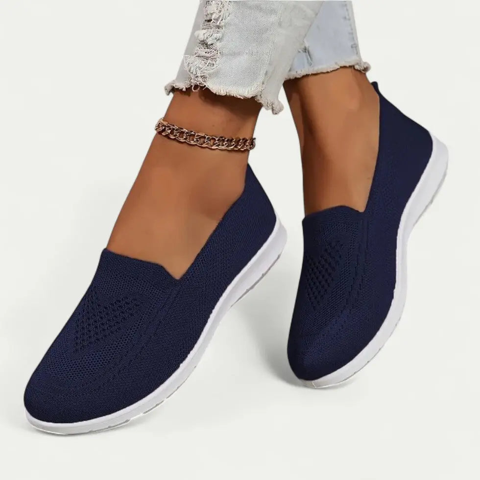 Women's breathable slip-on walking shoes with mesh upper, lightweight cushioned sole, everyday comfort