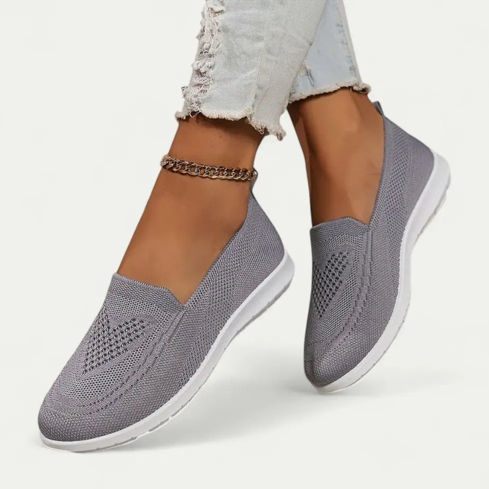 Women's breathable slip-on walking shoes with mesh upper, lightweight cushioned sole for all-day comfort