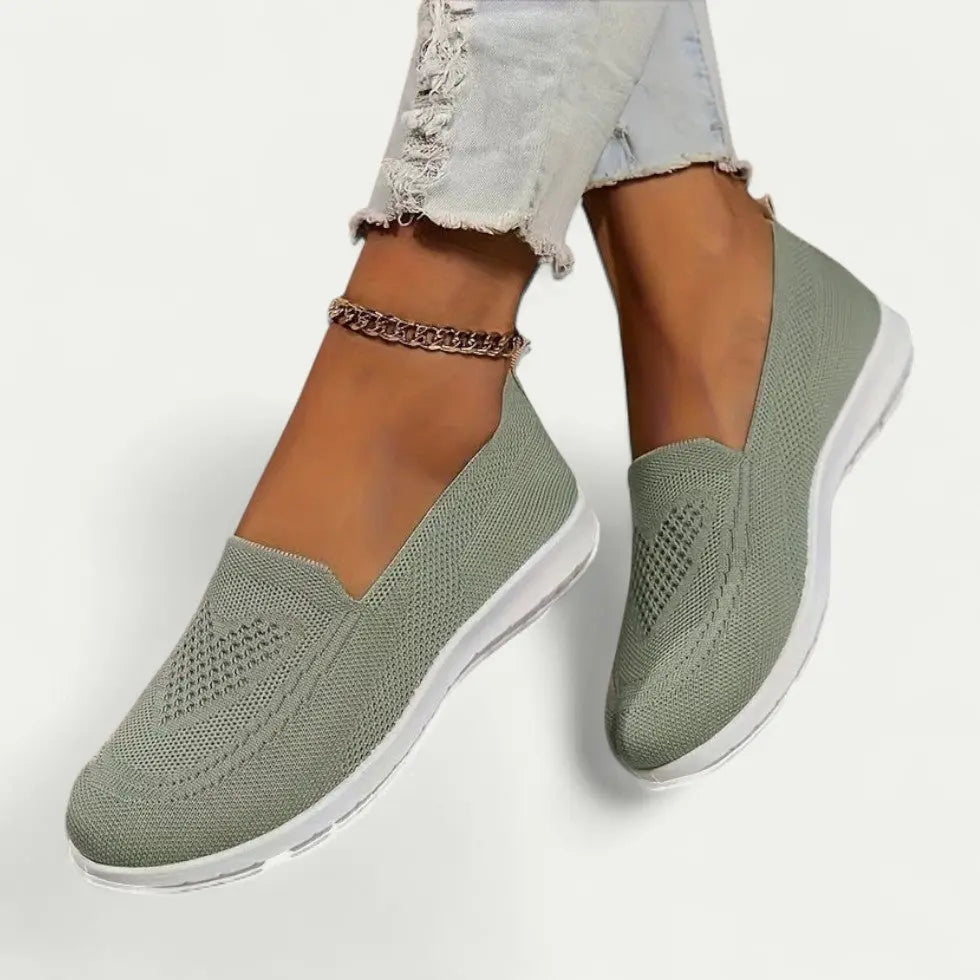 Women's breathable slip-on walking shoes mesh upper lightweight cushioned sole all-day comfort