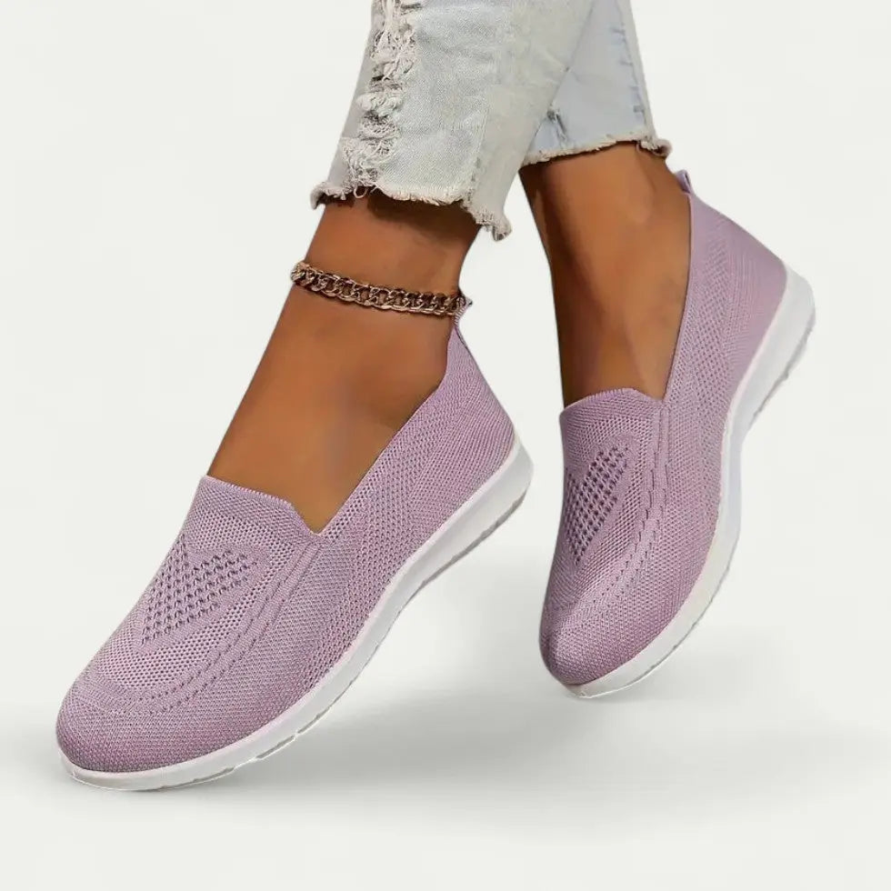Women's breathable slip-on walking shoes with mesh upper, lightweight cushioned sole for all-day comfort