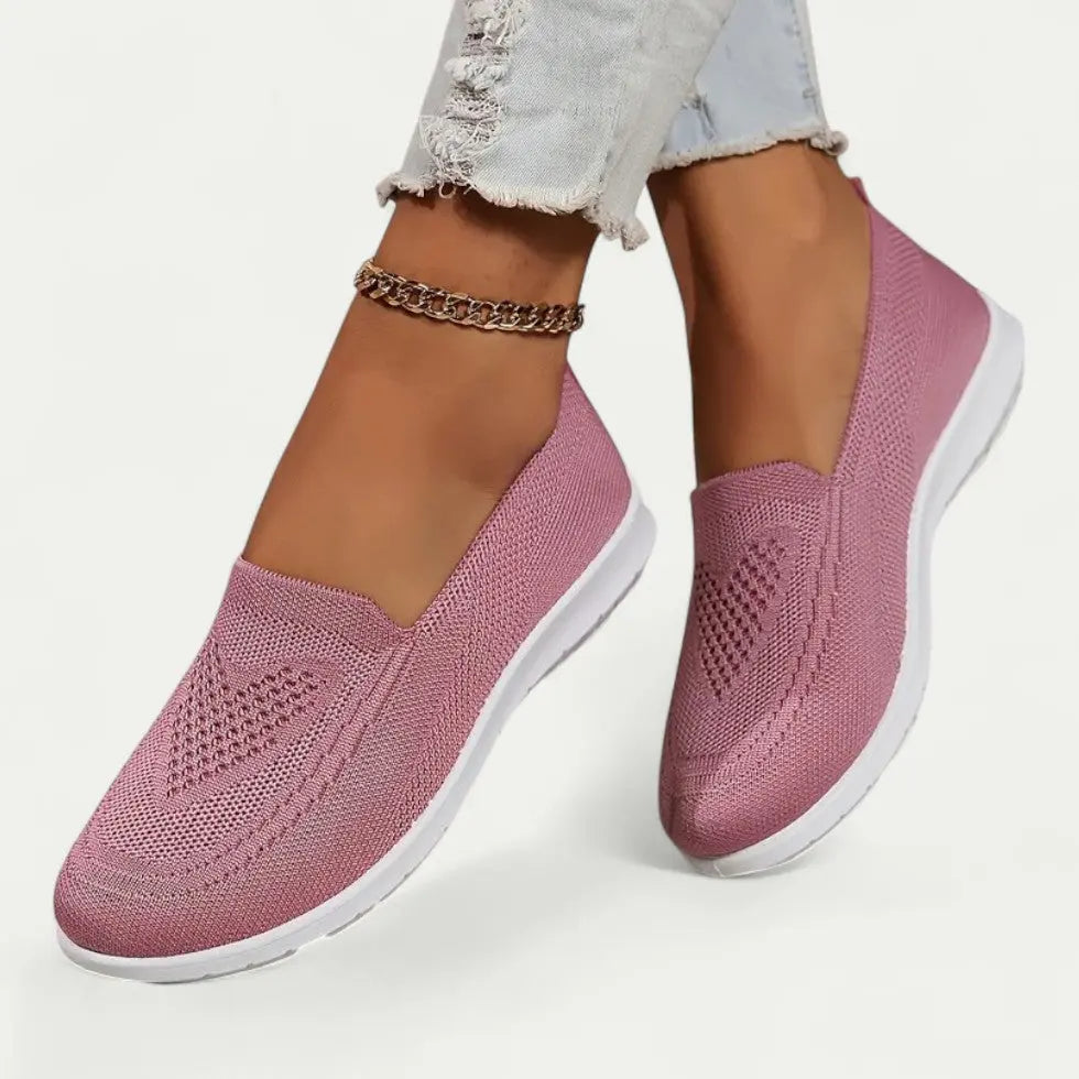 Women's slip-on walking shoes breathable mesh upper lightweight cushioned sole all-day comfort