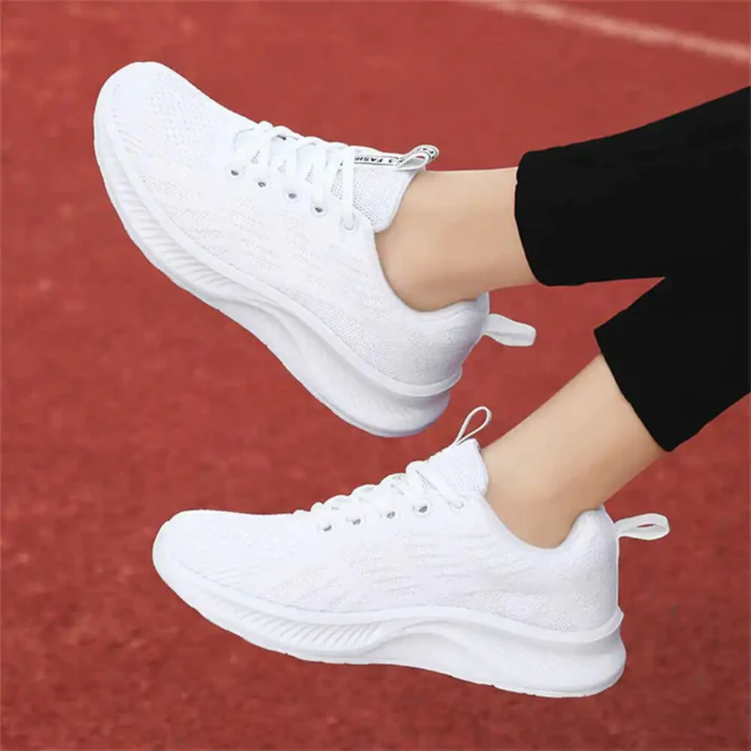 Women's breathable knitted mesh athletic sneakers lightweight cushioned sole active running style