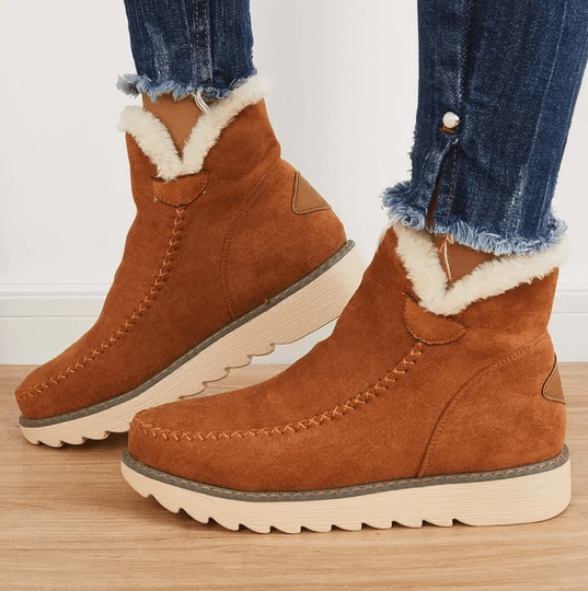Women's slip-on winter boots with cozy fleece lining, warm and stylish for cold weather daily wear