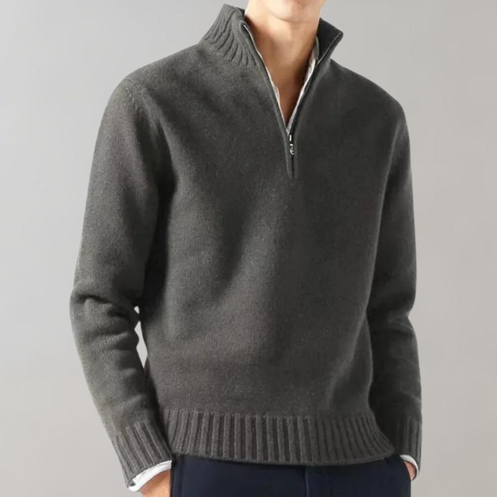 Men's warm fleece zip-up sweater for outdoor activities, full-length zipper, cozy bulk-free fit