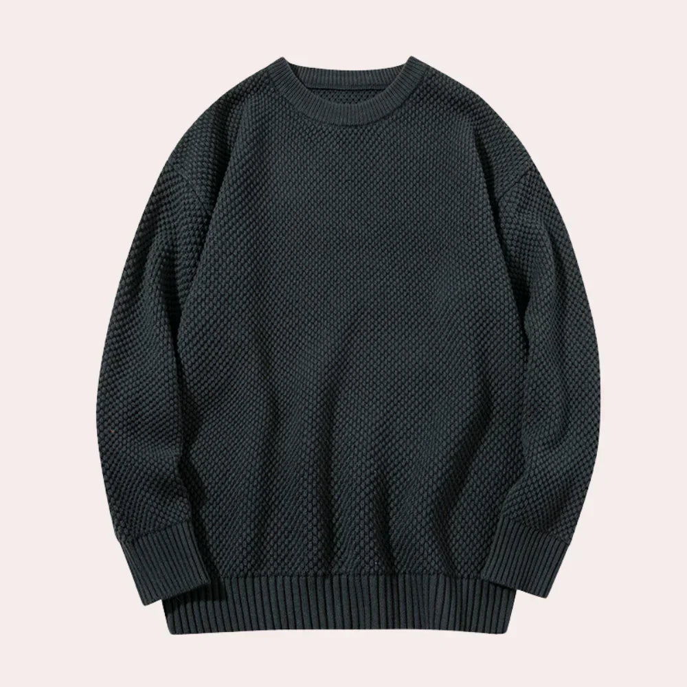Men's casual crewneck sweater in a clean timeless silhouette, sustainable everyday round-neck jumper