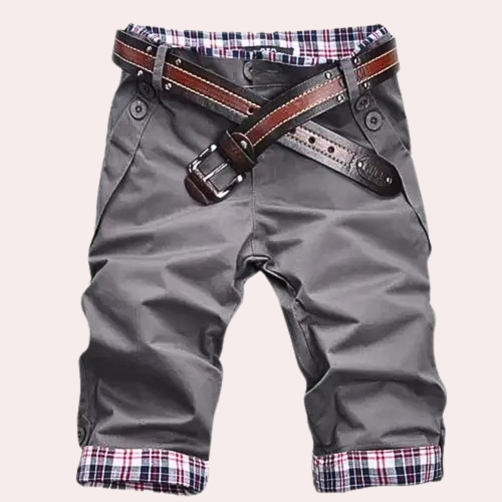 Men relaxed cargo shorts breathable 100% cotton with multi-pocket design in versatile neutral tone