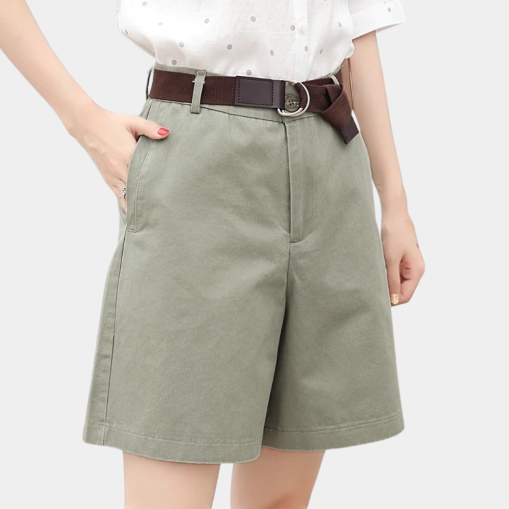 Hannah women's casual straight-cut cotton shorts with button closure, timeless everyday style