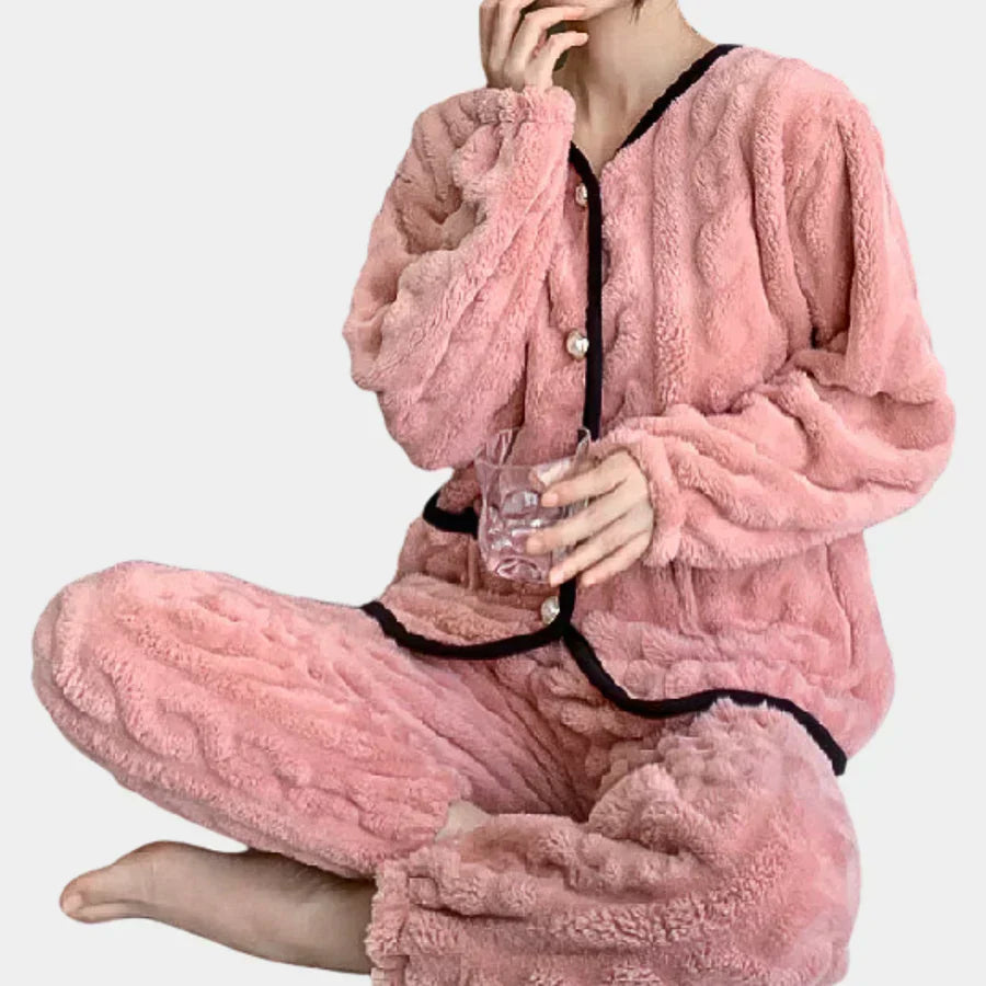 Women's two-piece matching set soft sustainable fabric relaxed modern fit everyday comfort style