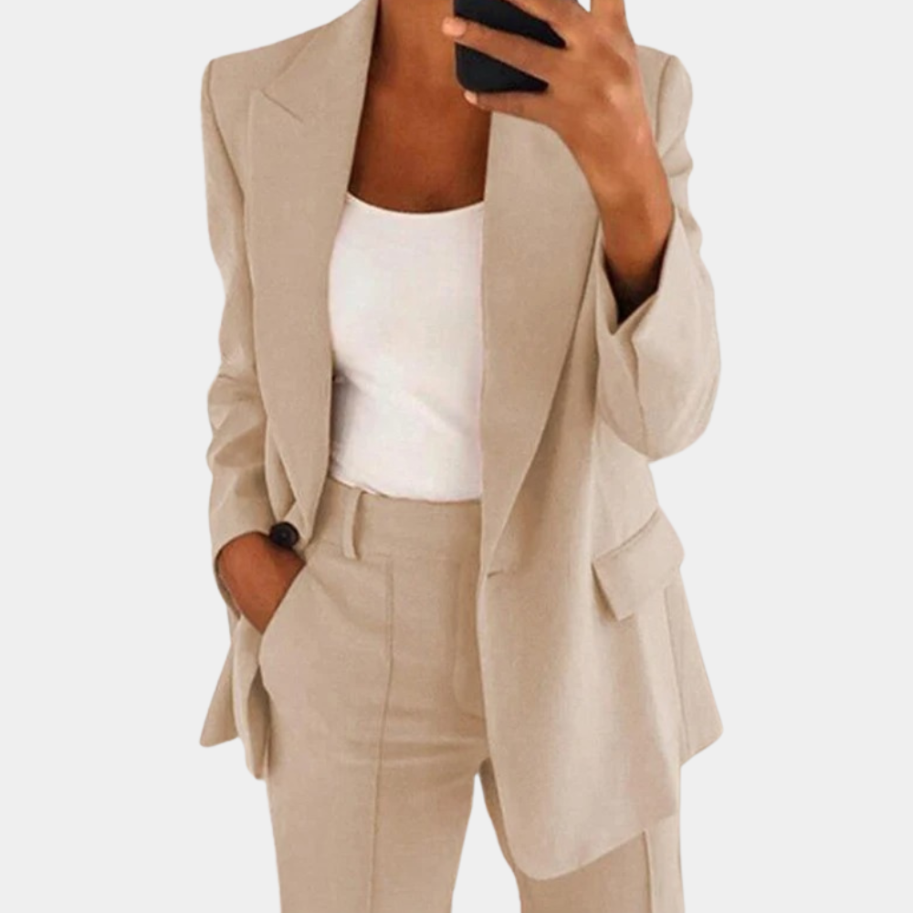 Women's black tailored 2-piece blazer and pants set elegant coordinating office-ready ensemble