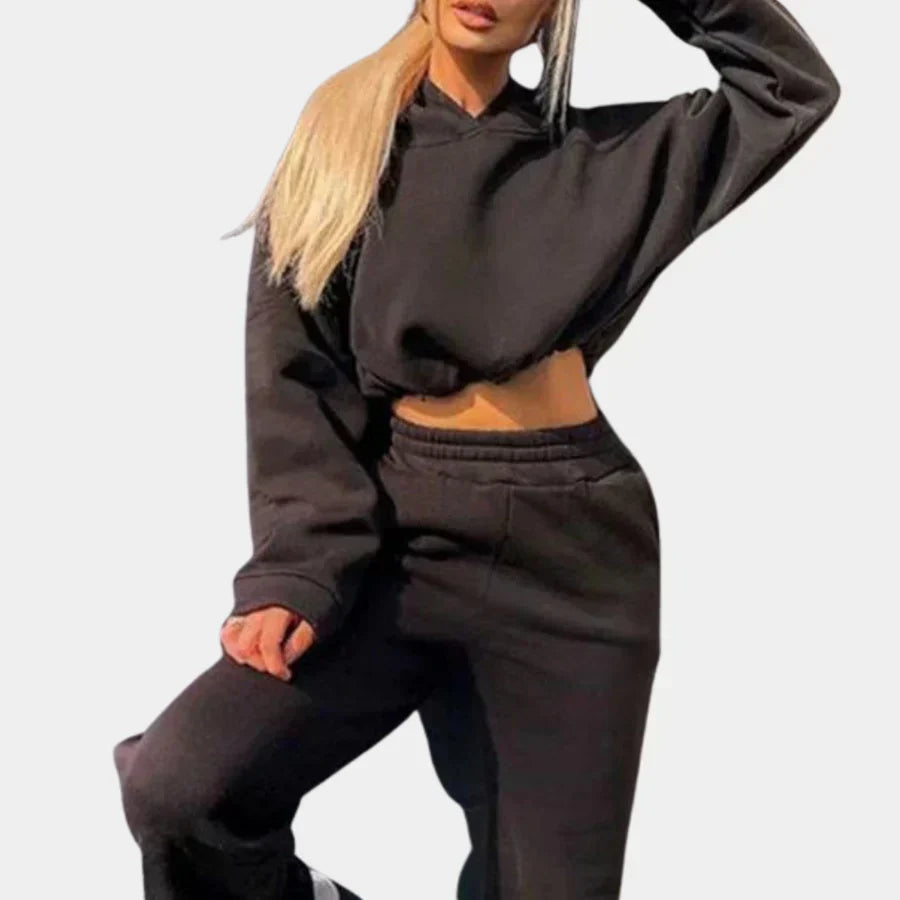 Cozy women's sustainable sweater elegant silhouette versatile knitwear soft comfortable all-day wear