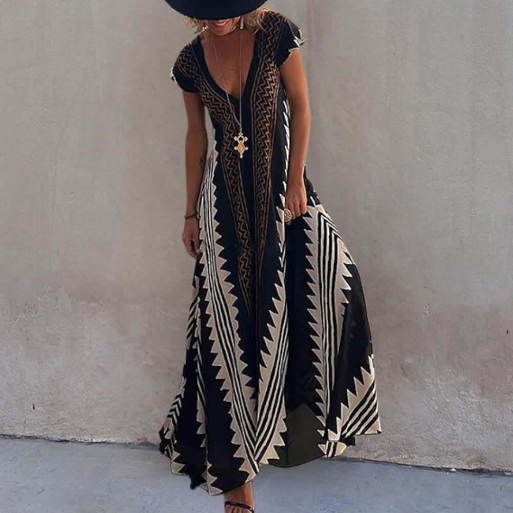 Women's sleeveless V-neck maxi dress in geometric print, loose breezy fit for summer