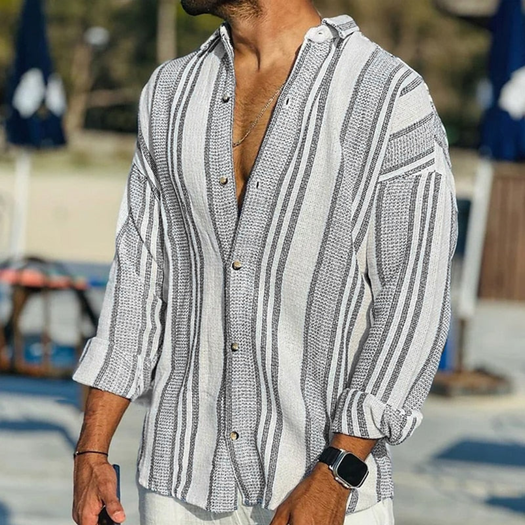 Men's oversize striped shirt in breathable soft fabric, relaxed loose fit for casual everyday wear