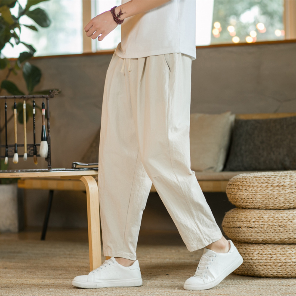 Willem men's loose-fit trousers in versatile neutral tones with stretch cotton fabric for all-day comfort