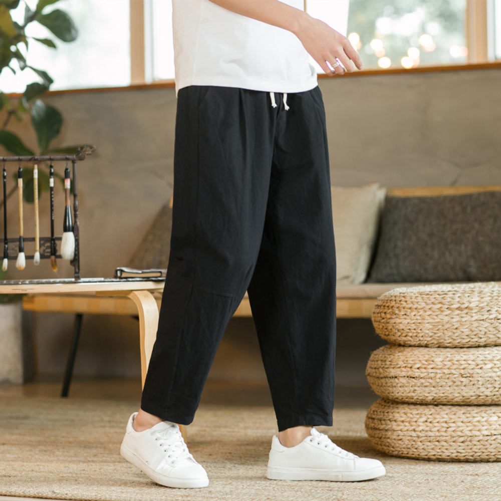 Willem men's loose-fit trousers neutral tone stretch cotton fabric versatile everyday comfort modern cut