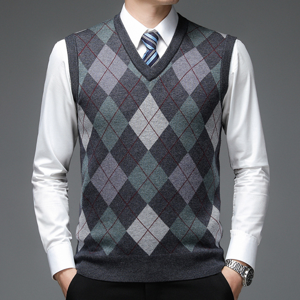 Men's argyle knitted sweater vest V-neck tailored fit versatile casual formal style