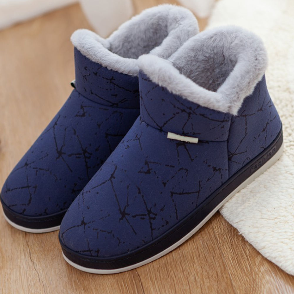 Women's Ruzha shiny winter boots glossy black fashion-forward design with warm sustainable comfort