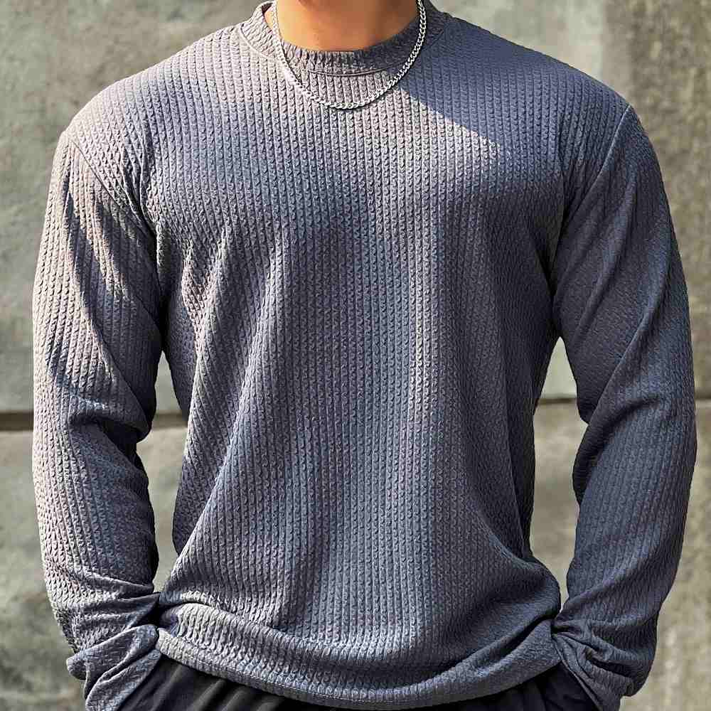 Men's black athletic training shirt slim fit with moisture-wicking breathable fabric for peak performance