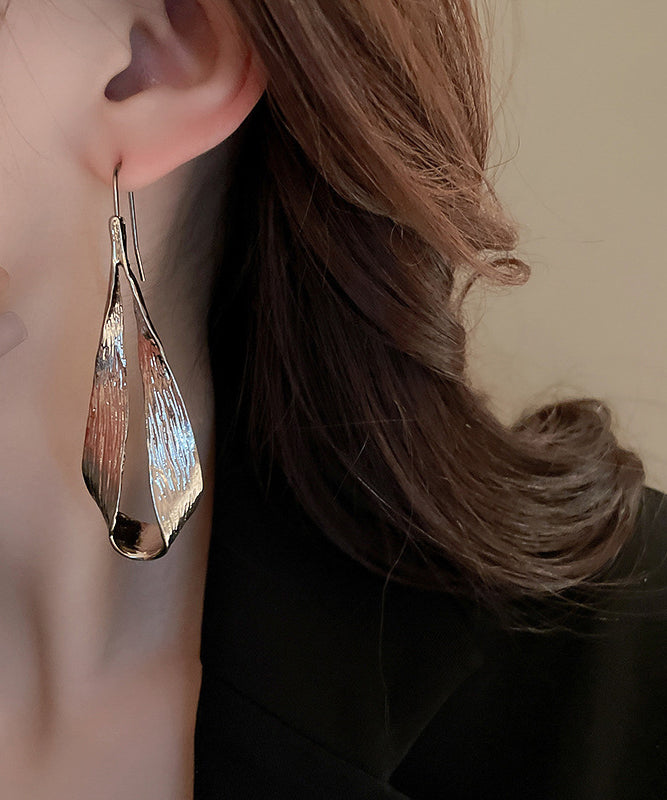 Boucles d'oreilles créoles décontractées en métal marron en forme de goutte d'eau et de feuille - Urbann-Vibe