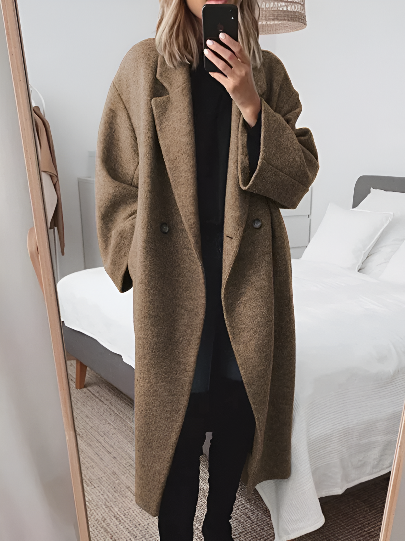 Women's premium wool oversized coat double-breasted structured shoulders effortless layering camel
