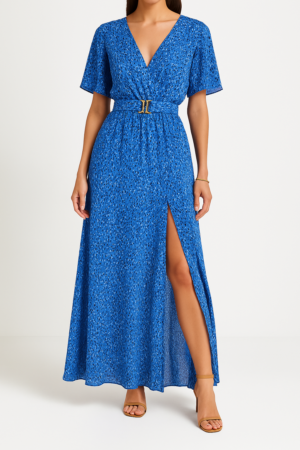 Women's wrap maxi dress with V-neck, belted waist, side slit and short sleeves for day-to-night elegance
