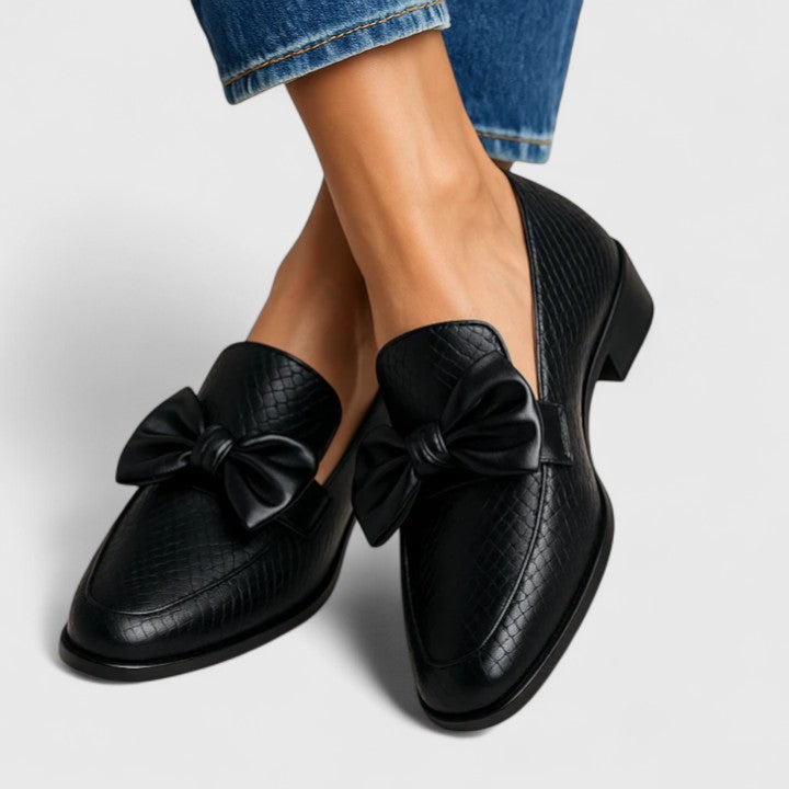 Women's classic loafers with elegant bow detail, polished silhouette for casual to office wear