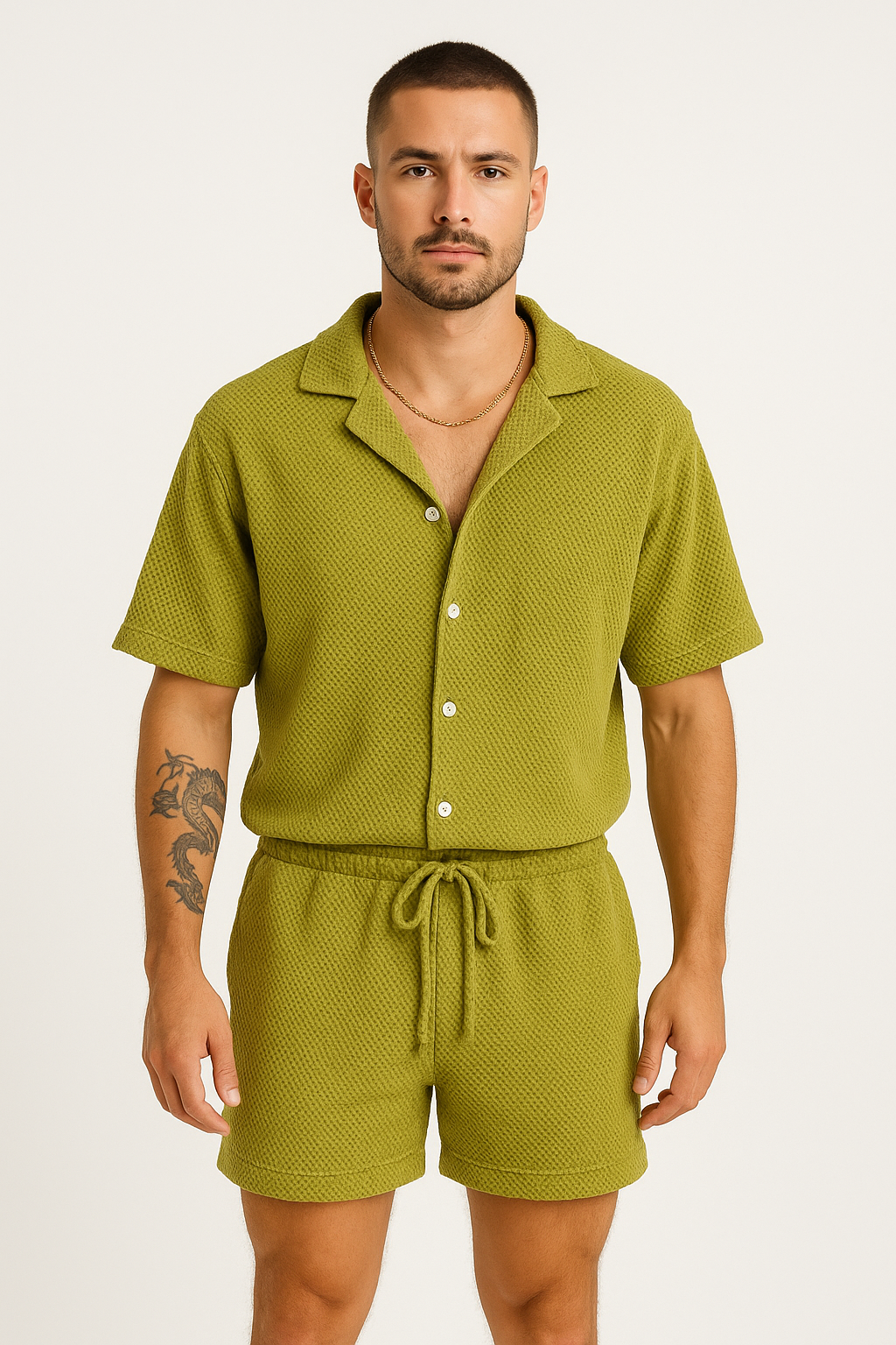 Men's relaxed fit short sleeve button-up shirt in breathable cotton casual style