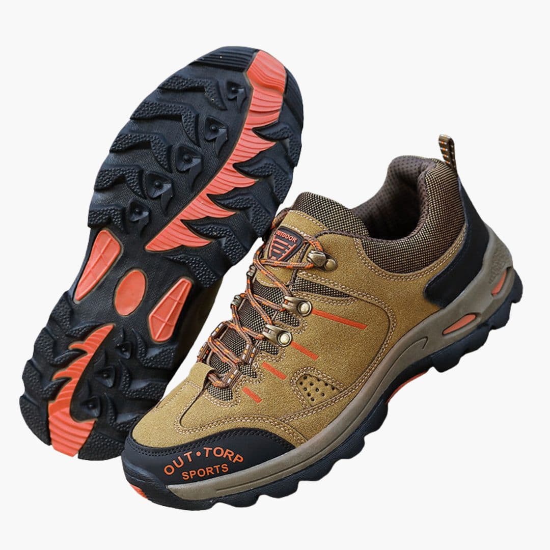 Men's lace-up hiking shoes with mesh panels and deep lug sole for all-terrain trails