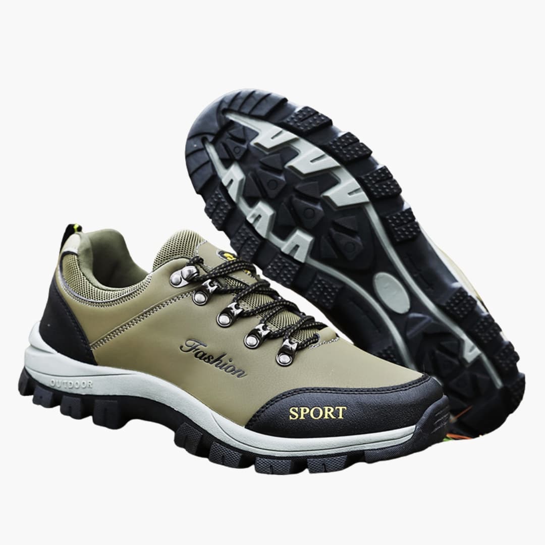 Men's lace-up hiking shoes brown cleated traction sole padded collar trail comfort metal eyelets