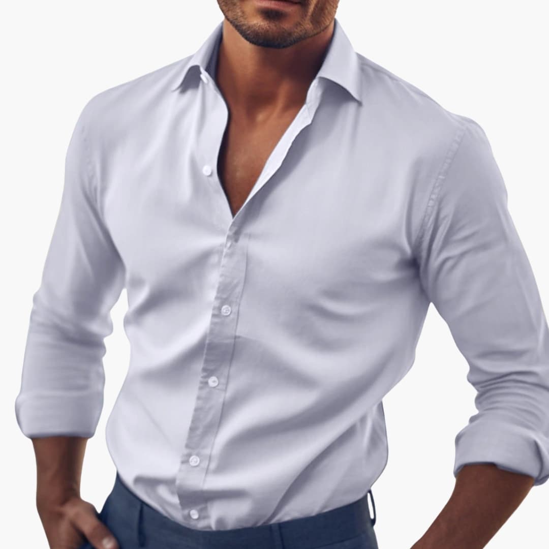 Men's classic-cut long-sleeve button-up shirt in smooth woven fabric with full button closure