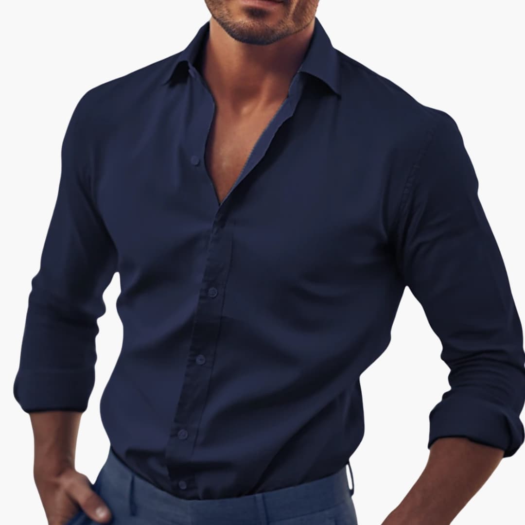 Men's classic-cut long sleeve button-up shirt in smooth woven fabric with full button closure for office