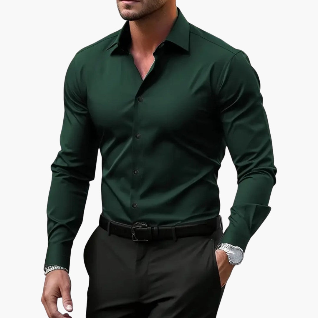 Men's white fitted dress shirt structured pointed collar front button long sleeves office look