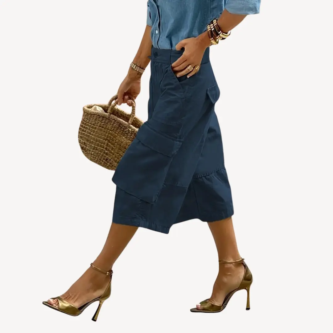 Women's chic cargo pants relaxed fit breathable soft fabric versatile everyday comfort style