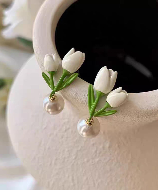 Boucles d'oreilles à tige chics en alliage d'argent sterling et de perles blanches en forme de tulipe - Urbann-Vibe