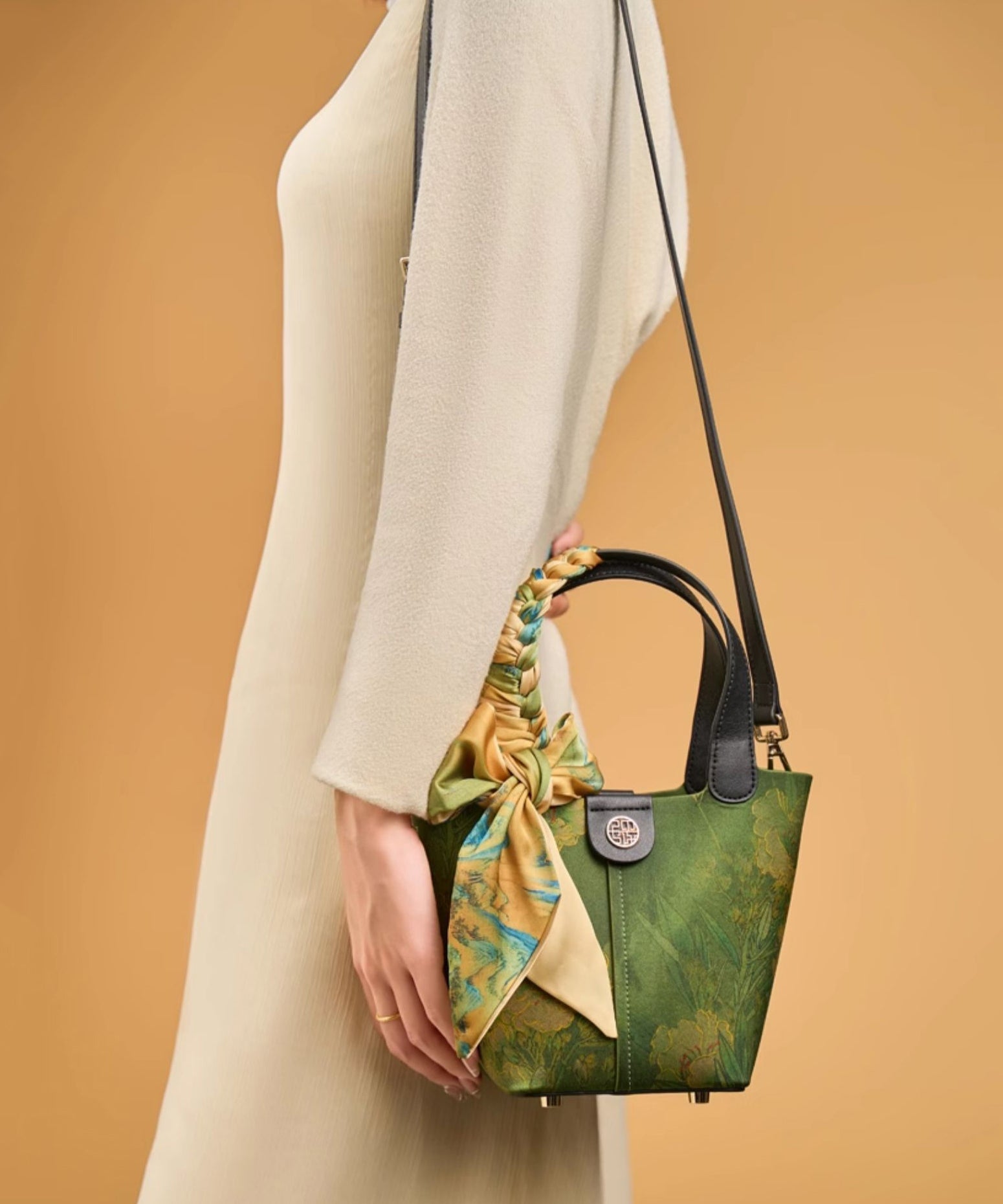 Sac fourre-tout polyvalent en soie à imprimé vert de style chinois - Urbann-Vibe