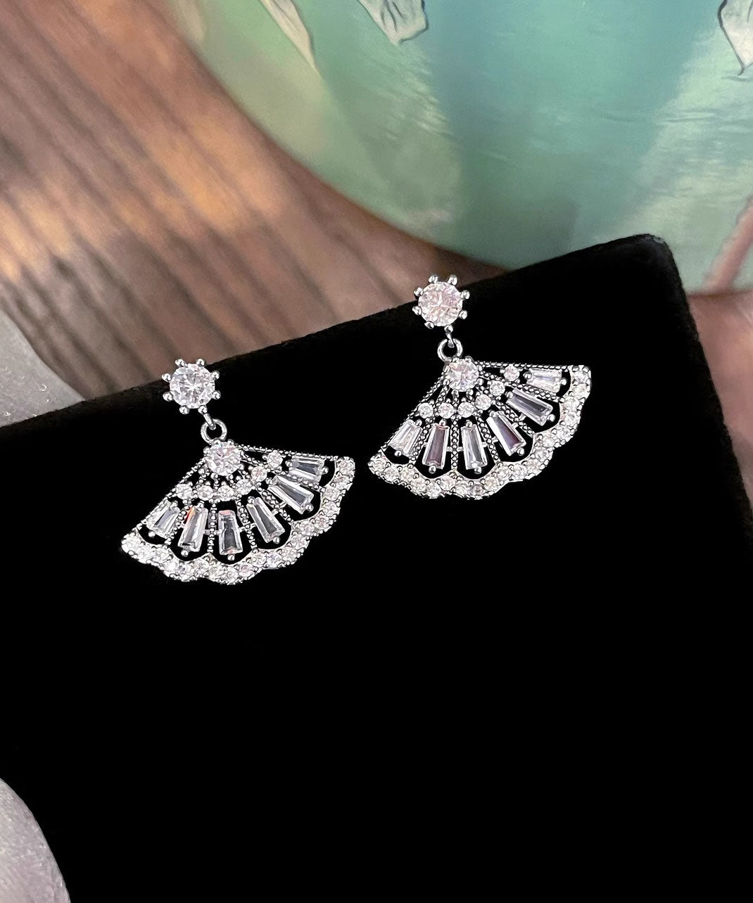 Boucles d'oreilles pendantes à pompon en argent sterling blanc et zircon, style chinois - Urbann-Vibe