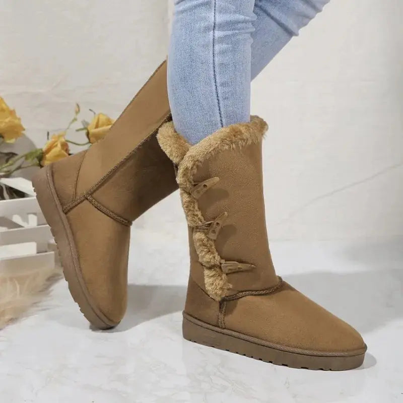 Women's plush snow boots with wool lining, cozy winter style, durable synthetic exterior