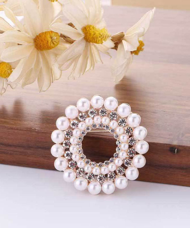 Broches florales élégantes en alliage blanc, perles et zircon - Urbann-Vibe