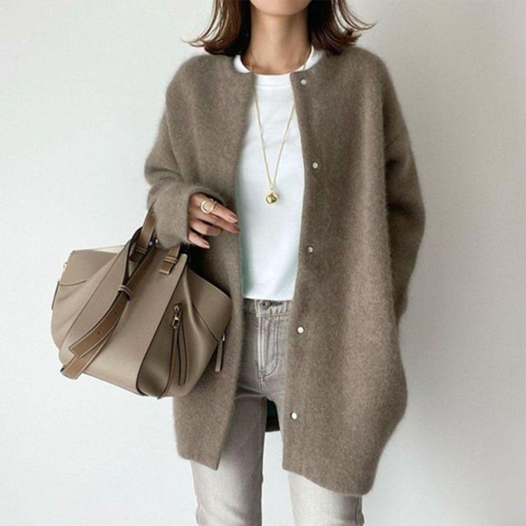 Women's warm beige cardigan elegant knitted structure cozy autumn essential chic refined layer