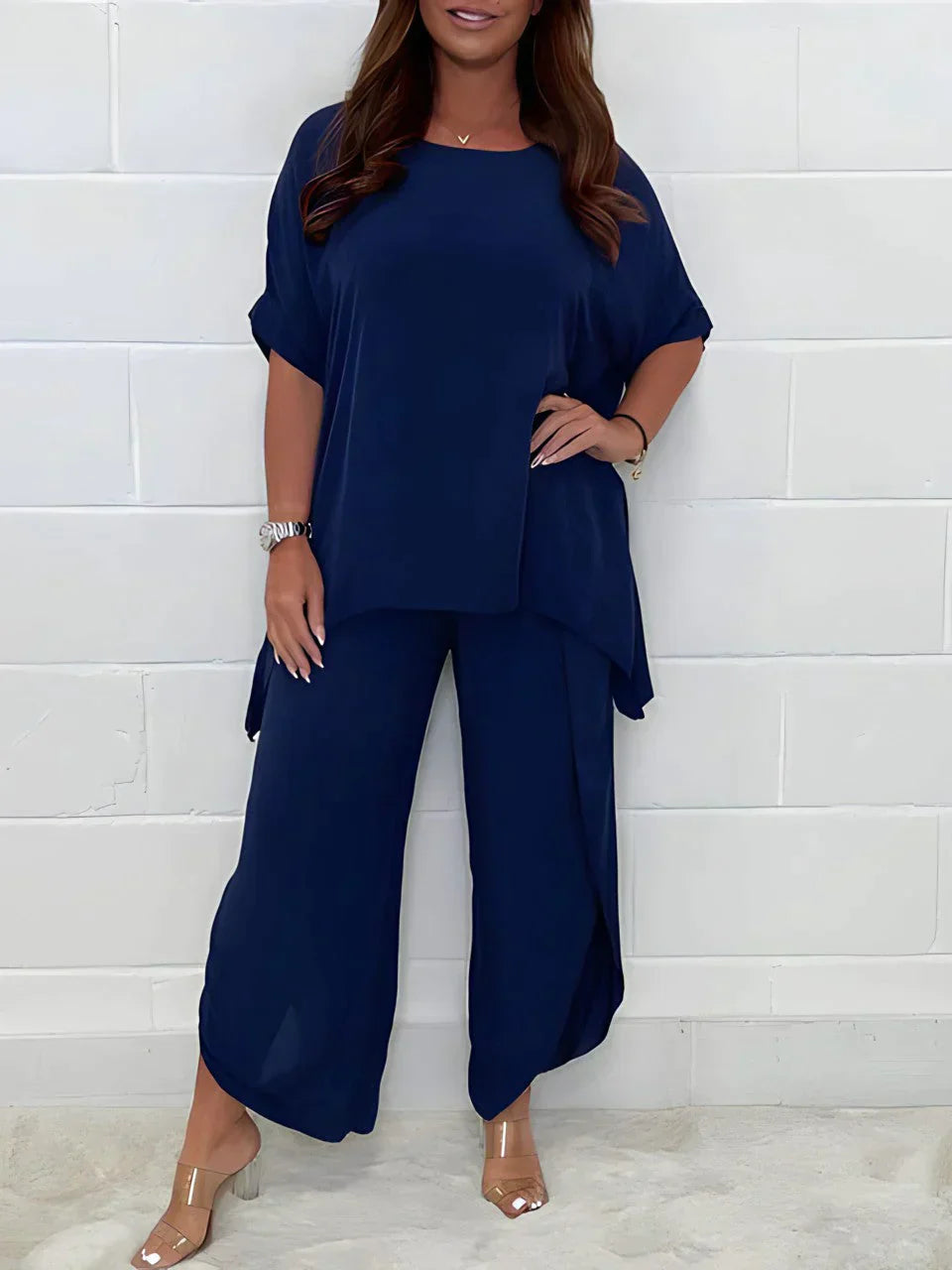 Women's relaxed fit two-piece lounge set soft fabric coordinated top and bottom casual chic comfort