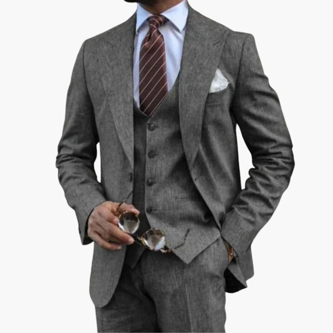 Navy blue three-piece men's suit notched lapel jacket sleeveless vest straight pants business formal