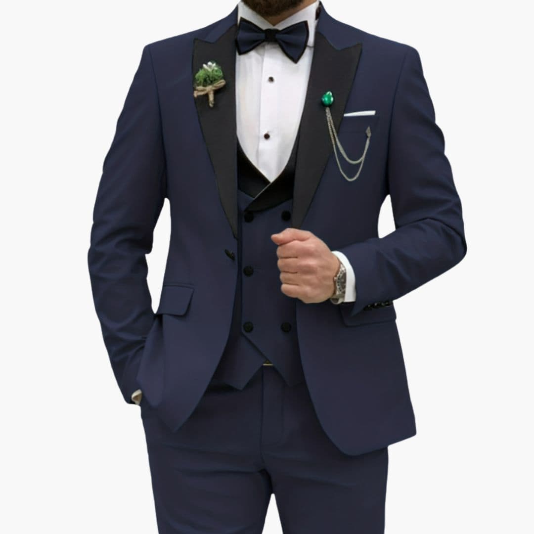 Men's slim-fit three-piece suit with contrasting collar vest, ideal for weddings and corporate events
