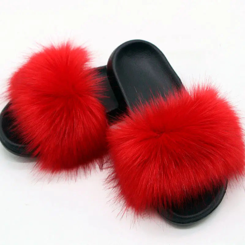 Women's cozy slip-on slippers soft plush interior non-slip sole warm comfort loungewear footwear