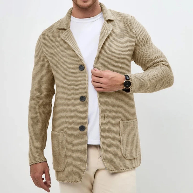Men's slim-fit knitted cardigan, cozy button-front with turn-down collar and front pockets