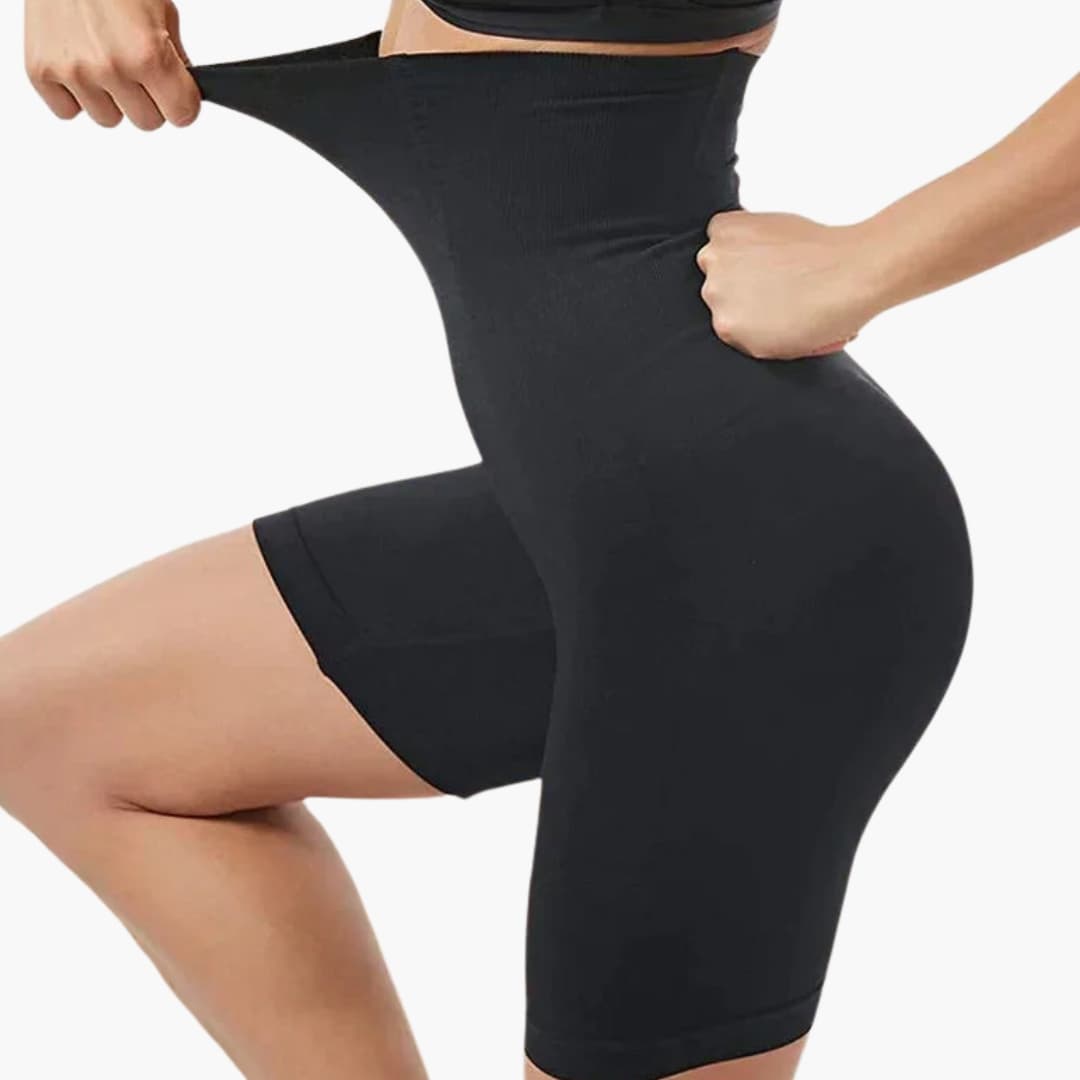Women's high waist culotte shorts fitted cut flat seams smooth silhouette streamlined look