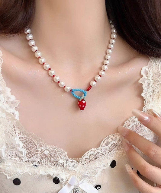 Joli collier princesse en alliage blanc avec perles et fraises - Urbann-Vibe