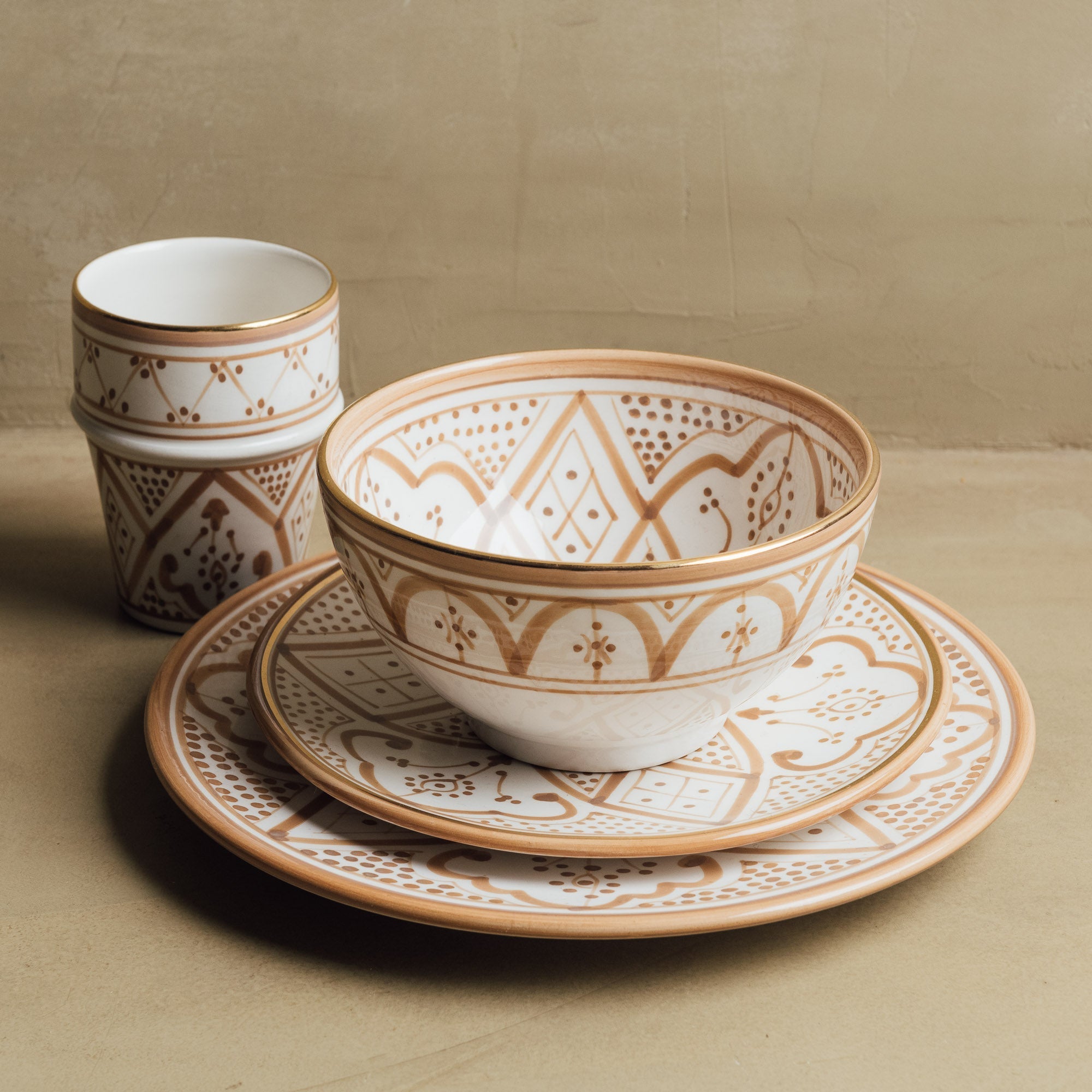 Fez Sand - Moroccan Dinnerware Set Adorned with 12 Carat Gold Accents - Urbann-Vibe
